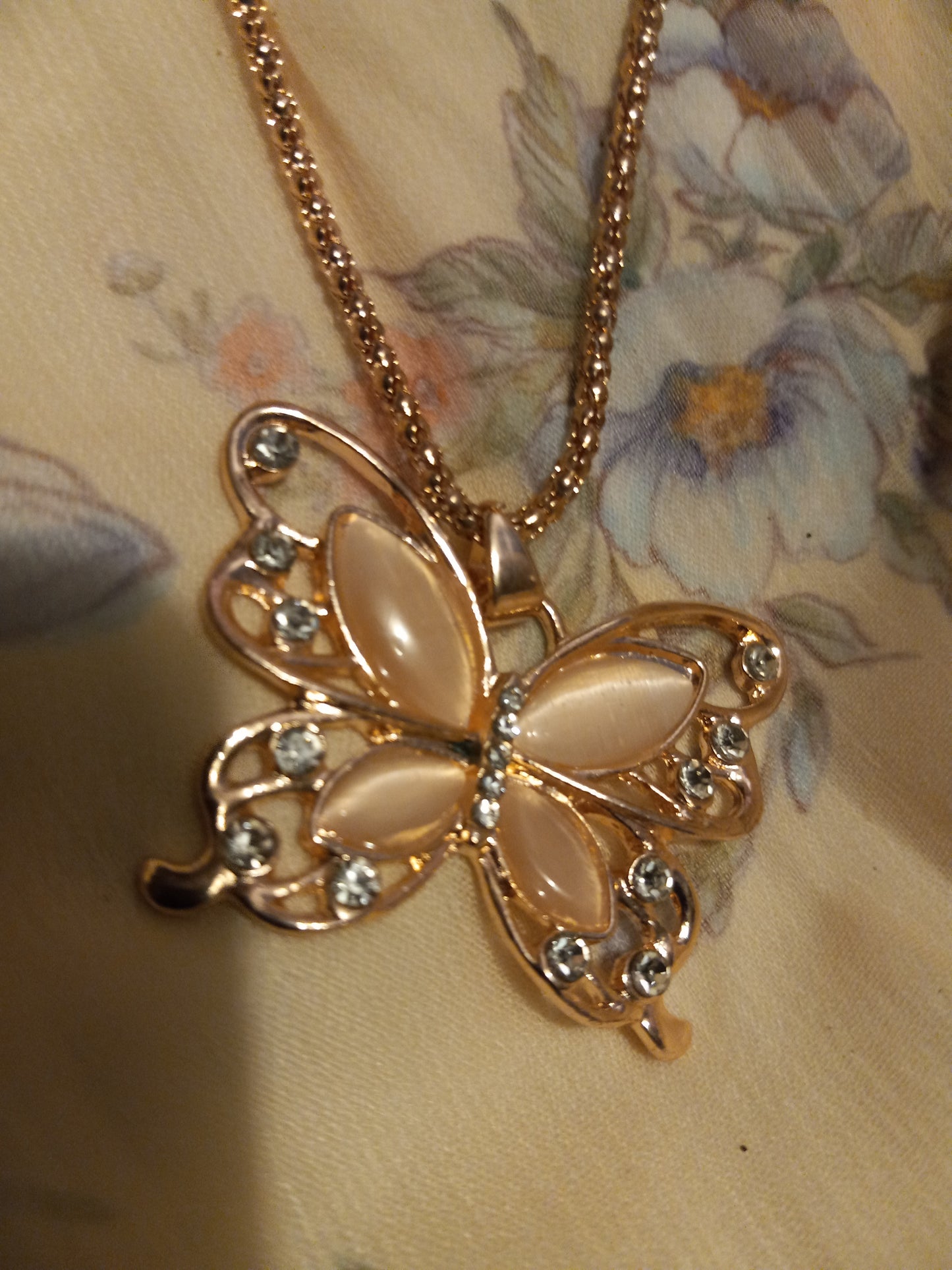 Long butterfly chain